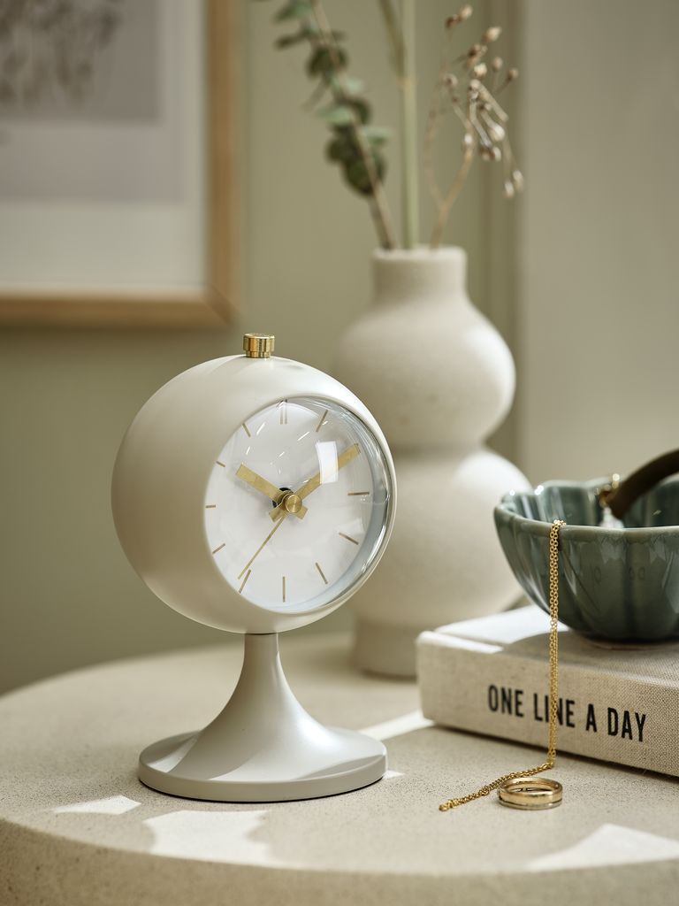 Đồng hồ để bàn | KIM | sắt/thủy tinh | xám | R9xS8xC14,5cm