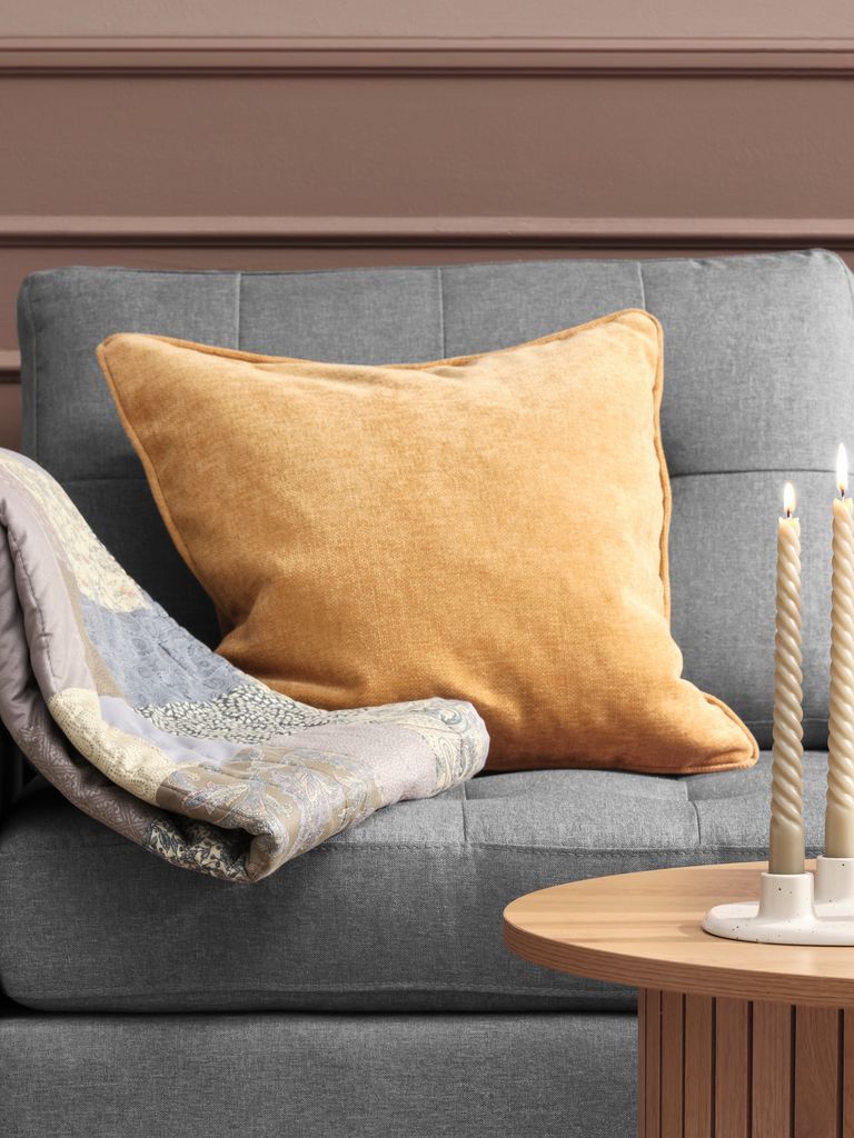 Gối trang trí | HORNFIOL | polyester | vàng | R45xD45cm