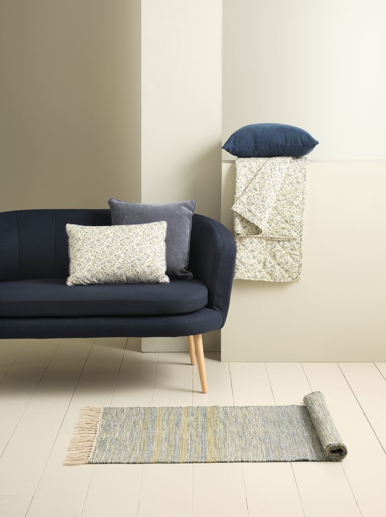Gối trang trí | FRESIA | polyester | xanh/xanh lá | R35xD50cm