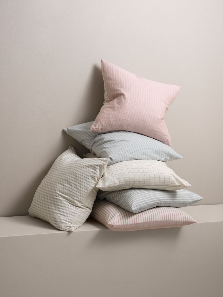 Vỏ gối trang trí | GULDREGN | cotton | xanh | R50xD50cm