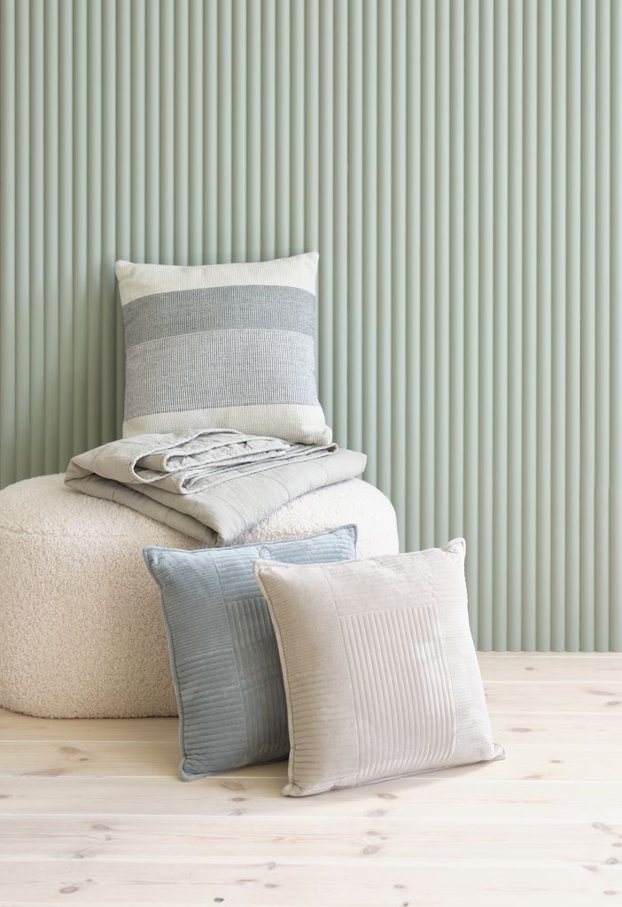 Gối trang trí | VIVENDEL | polyester | xanh | R45xD45cm