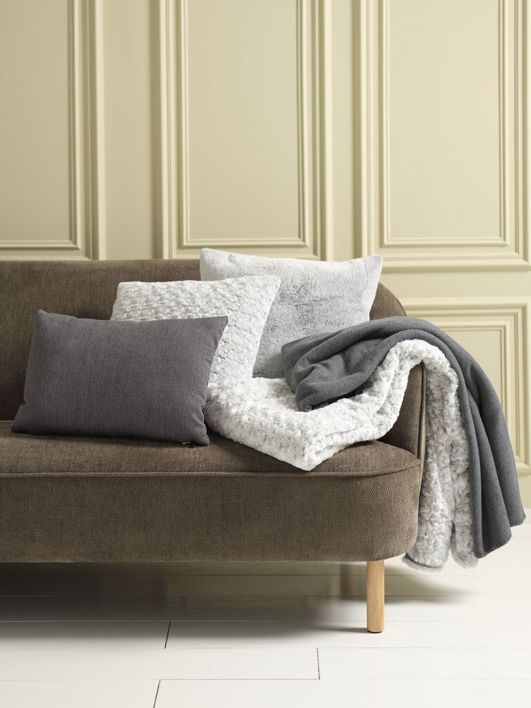 Vỏ gối trang trí | SMYLE | polyester | xám | R50xD50cm