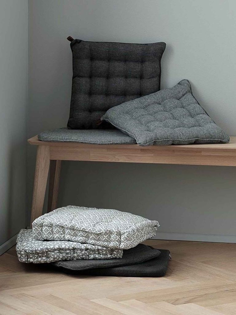 Đệm ngồi | MATORN | polyester | xám nhạt | R40xD40xC5cm