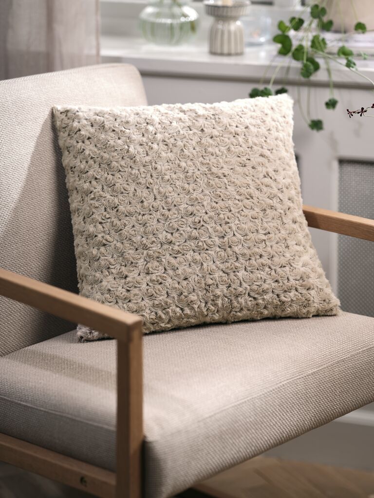 Gối trang tr&iacute; | KONGSSPIR | polyester | be | R45xD45cm