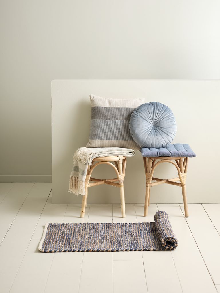 Gối trang trí | KUGLEASK | polyester | xanh | Ø40cm