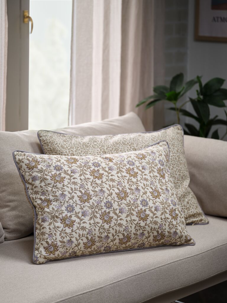 Vỏ gối trang trí | HYACINT | cotton | be/tím nhạt | R40xD60cm