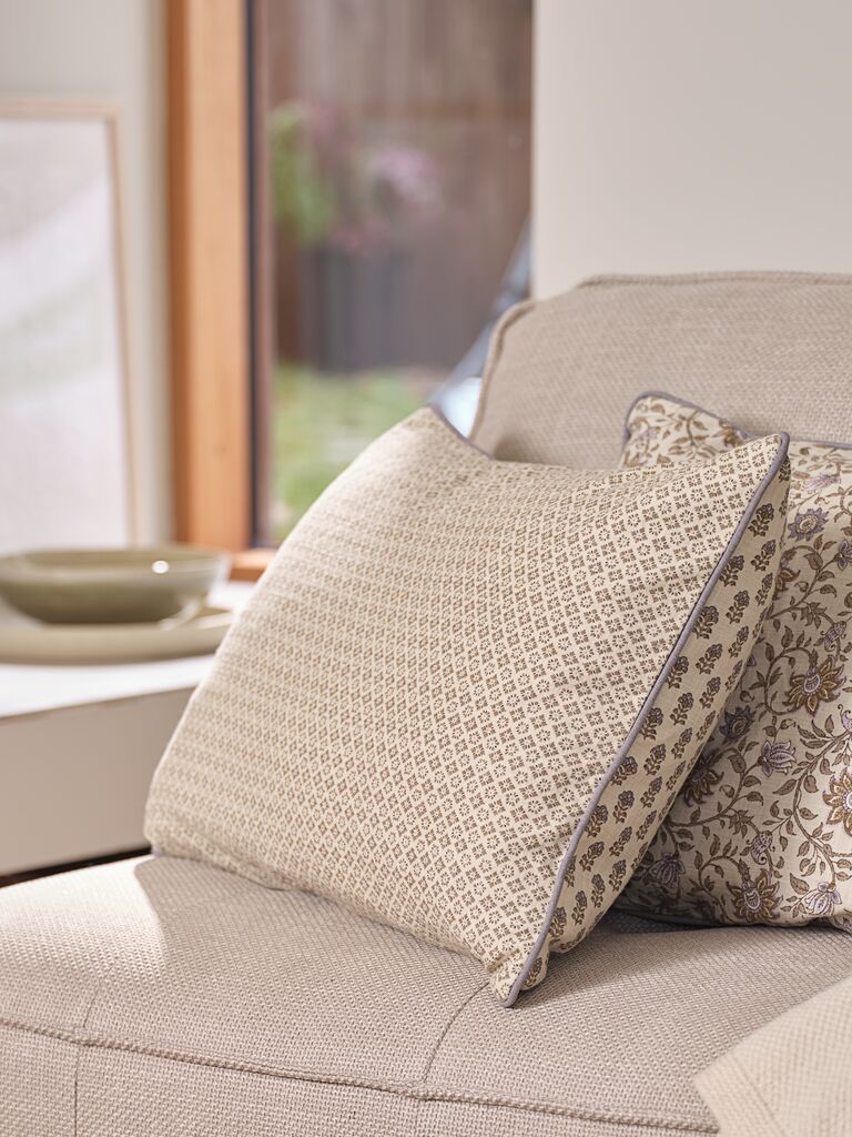 Vỏ gối trang trí | HYACINT | cotton | be/tím | R40xD60cm