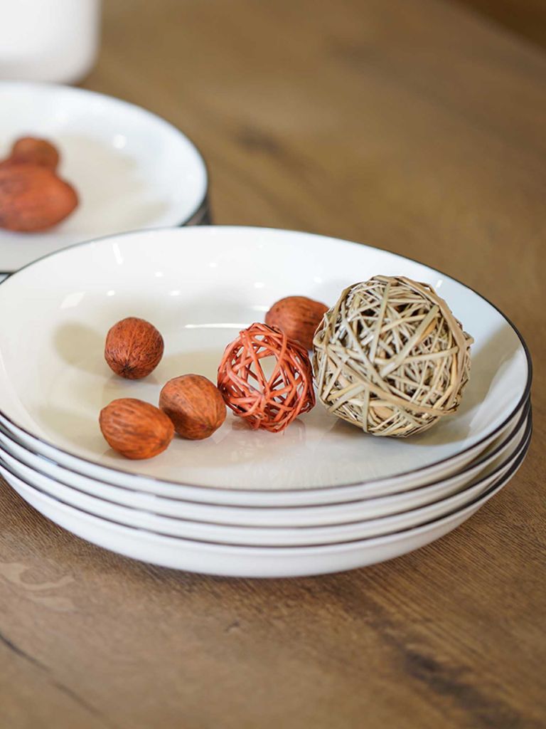 Đĩa súp | nID | sứ trắng bóng viền đen | Ø23xC3.8cm